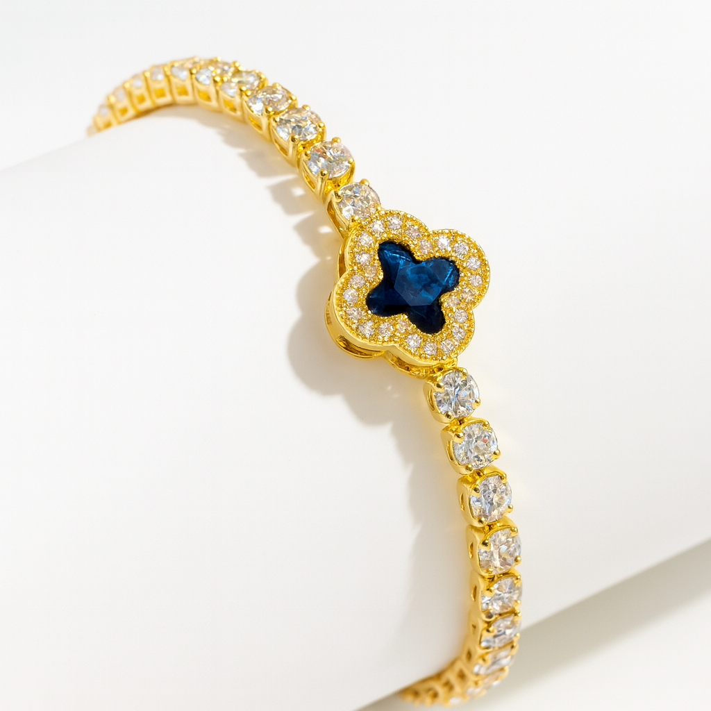 Gold Clover Bracelet